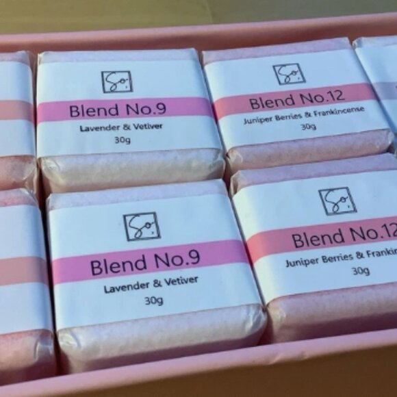 Steam Originals - 16 Shower Steamers (Relax & Destress) - Picture 2 of 3